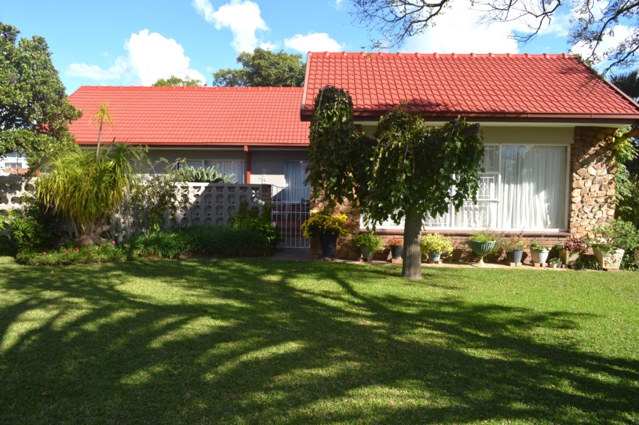 4 Bedroom Property for Sale in La Hoff North West